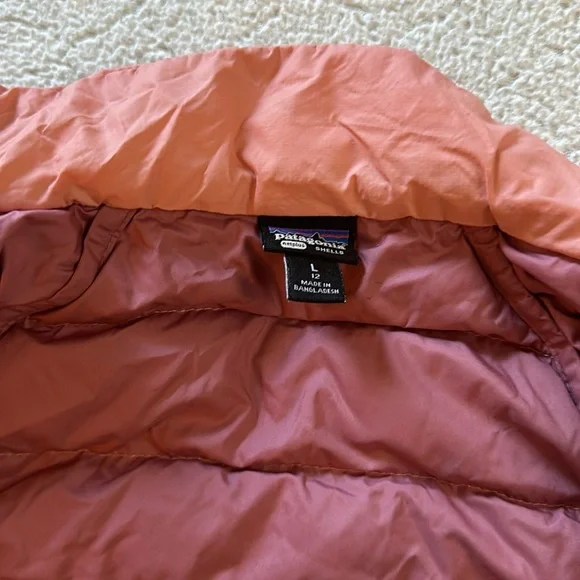 Patagonia jacket kids size 12 - Picture 2 of 14